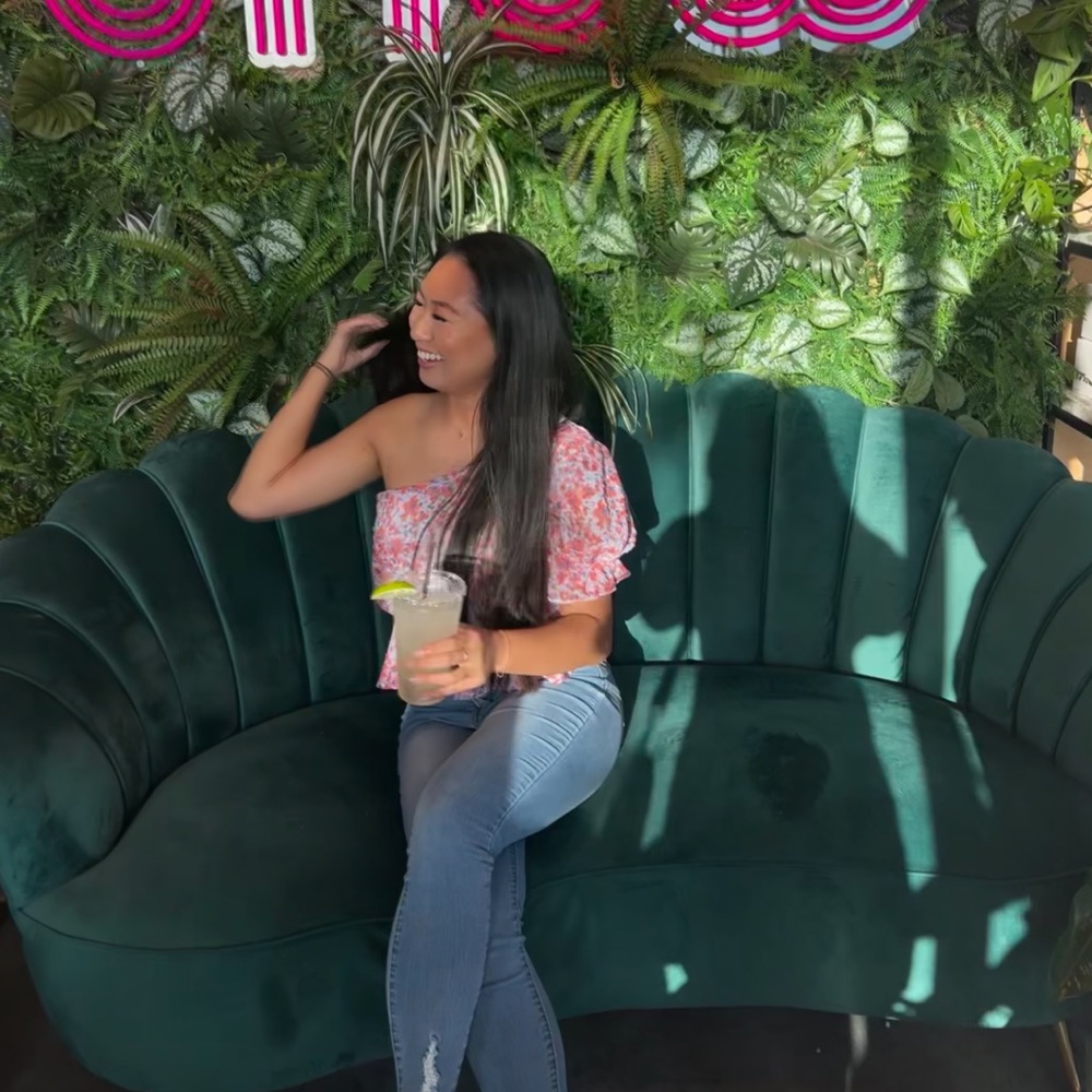 Meet your Posher, Vicky